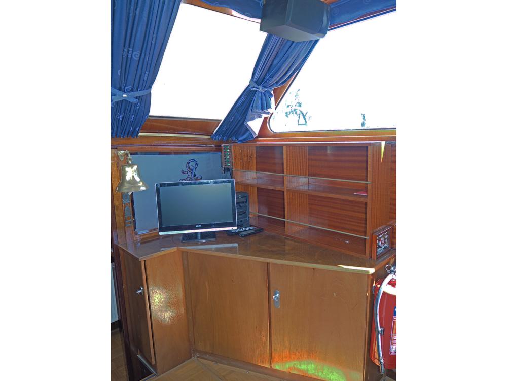 Steuerhaus, Innenausstattung